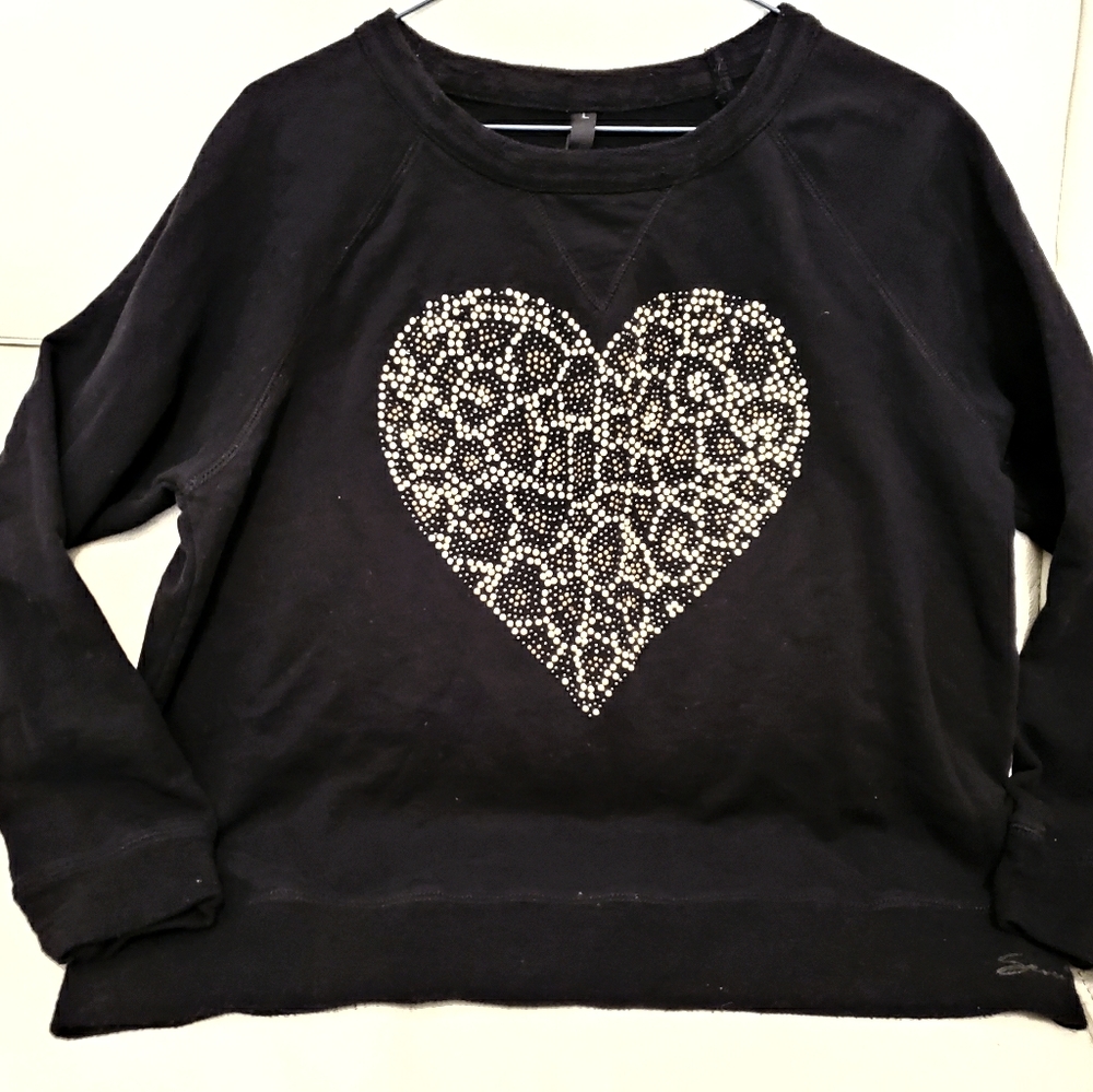 2/30$ Seven7 nice black sweater with pearls